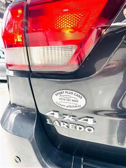 جیپ گراند شیرۆکی